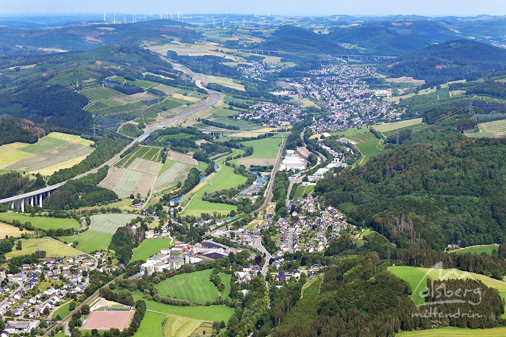 anflug auf olsberg zwischen autobahn  b7 20210621 1840657032