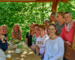 20230603 jst uebergabe sitzgruppe