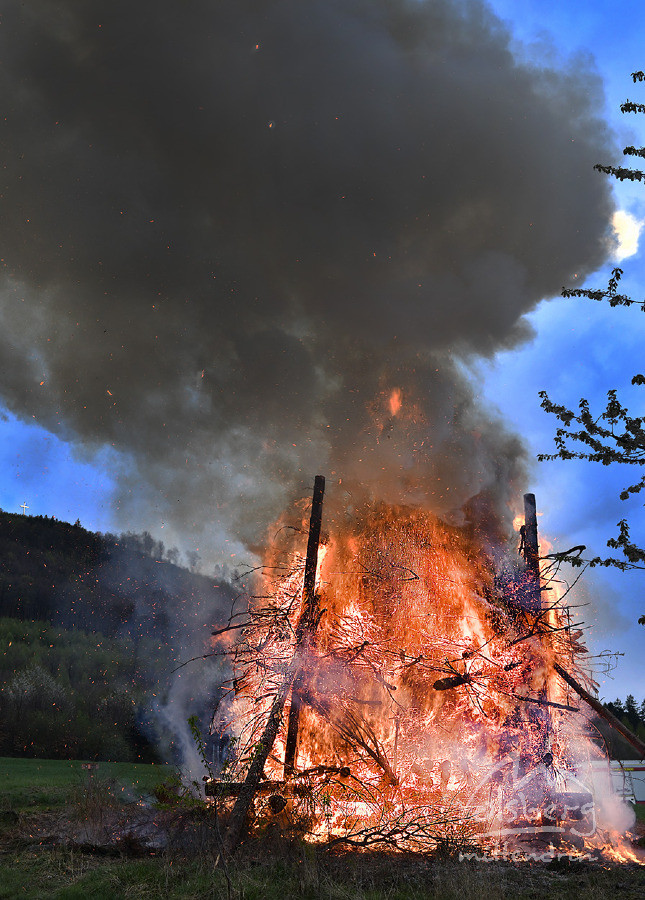 osterfeuer2025int101