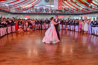 Schützenfest Sonntag - Schützenball und Zapfenstreich