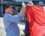 fahne hissen am marktplatz 20200627 1537917535