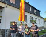 fahne hissen in der gartenstrasse 20200629 1989245460