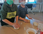 erstkommunionkinder backen 20220316 1528554354
