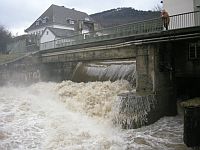 Schleuse am Stausee